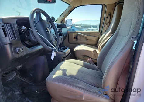 2014 Chevrolet Express G2500 from USA, damaged, VIN 1GCWGFCA2E1201154